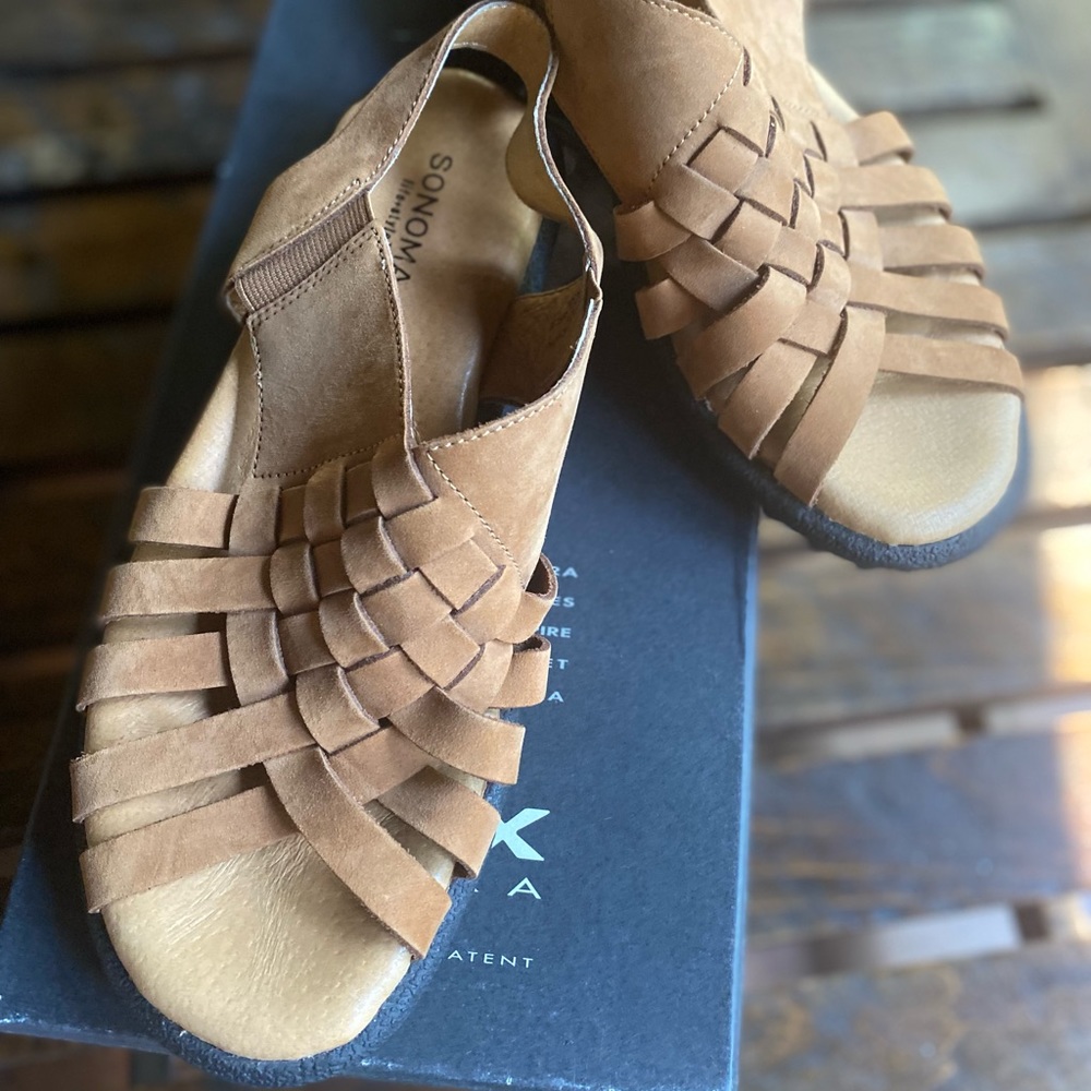 Comfort Sandals Tan.